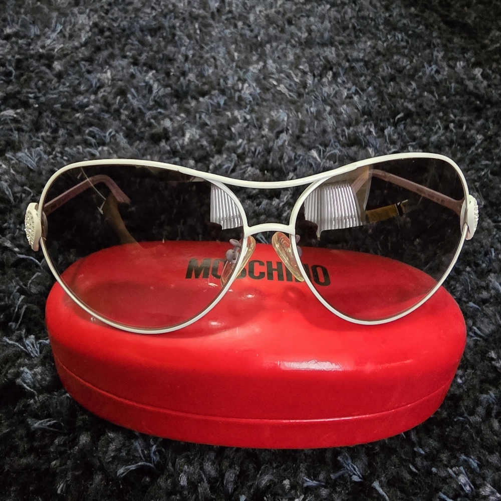 MOSCHINO WHITE FRAME SUNGLASSES